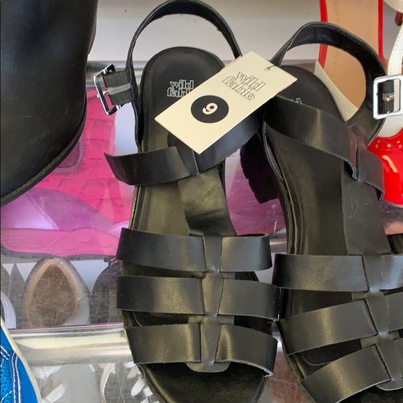 Shoes - Picture 1 of 1